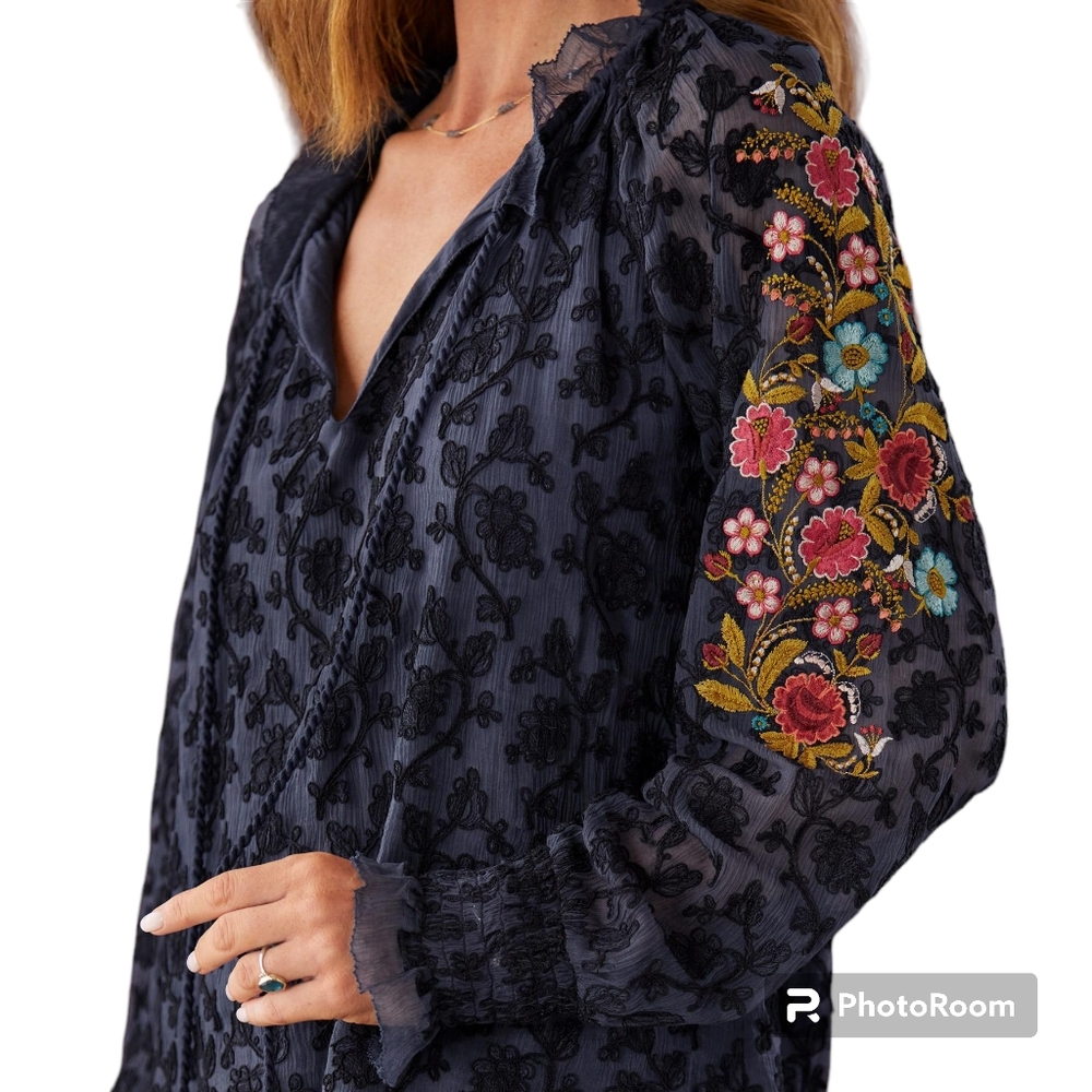 Sundance Floral Embroidered Top Size XL Blouse Long Sleeve Tie Neck Tassels Blue